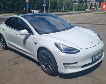Белый Тесла Модель 3, объемом двигателя 0 л и пробегом 72 тыс. км за 16500 $, фото 3 на Automoto.ua