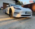 Белый Тесла Модель 3, объемом двигателя 0 л и пробегом 105 тыс. км за 21300 $, фото 1 на Automoto.ua
