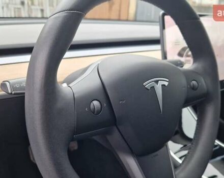 Белый Тесла Модель 3, объемом двигателя 0 л и пробегом 142 тыс. км за 17300 $, фото 15 на Automoto.ua