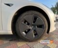 Білий Тесла Модель 3, об'ємом двигуна 60 л та пробігом 80 тис. км за 19900 $, фото 8 на Automoto.ua