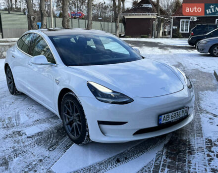 Белый Тесла Модель 3, объемом двигателя 0 л и пробегом 63 тыс. км за 19500 $, фото 32 на Automoto.ua