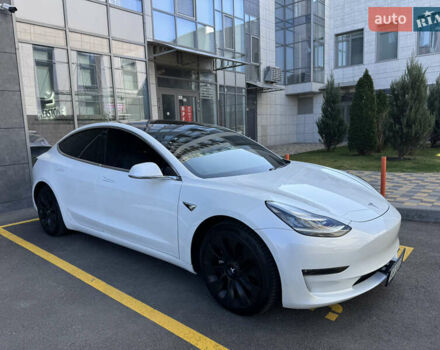Білий Тесла Модель 3, об'ємом двигуна 0 л та пробігом 63 тис. км за 21000 $, фото 8 на Automoto.ua