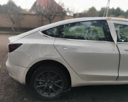 Білий Тесла Модель 3, об'ємом двигуна 0 л та пробігом 67 тис. км за 9500 $, фото 10 на Automoto.ua
