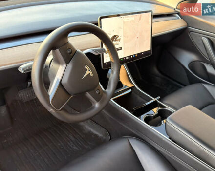 Белый Тесла Модель 3, объемом двигателя 0 л и пробегом 190 тыс. км за 17900 $, фото 15 на Automoto.ua