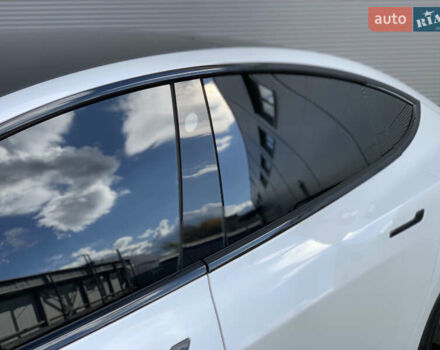 Тесла Модель 3 2020 у Івано-Франківську на Automoto.ua Білий Тесла Модель 3, об'ємом двигуна 0 л та пробігом 145 тис. км за 14850 $, фото 58 на Automoto.ua