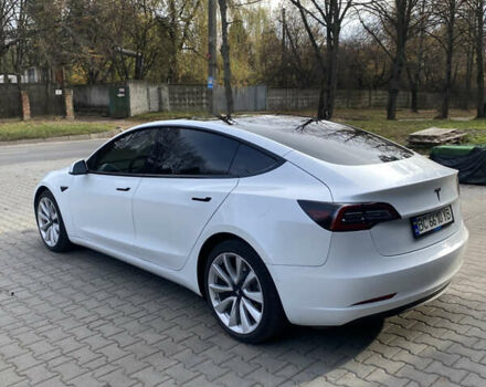 Белый Тесла Модель 3, объемом двигателя 0 л и пробегом 83 тыс. км за 21500 $, фото 3 на Automoto.ua