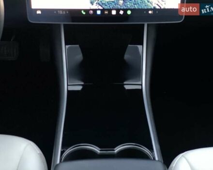 Тесла Модель 3 2020 у Стрые на Automoto.ua Білий Тесла Модель 3, об'ємом двигуна 0 л та пробігом 101 тис. км за 15990 $, фото 15 на Automoto.ua