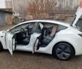 Белый Тесла Модель 3, объемом двигателя 0 л и пробегом 142 тыс. км за 16900 $, фото 3 на Automoto.ua