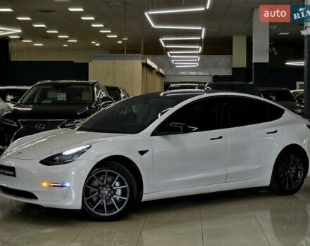 Білий Тесла Модель 3, об'ємом двигуна 0 л та пробігом 218 тис. км за 18499 $, фото 2 на Automoto.ua