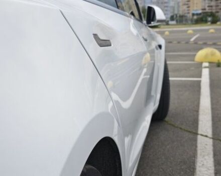 Белый Тесла Модель 3, объемом двигателя 0 л и пробегом 112 тыс. км за 24300 $, фото 8 на Automoto.ua