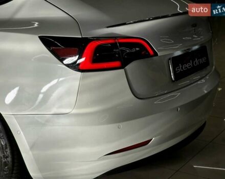 Білий Тесла Модель 3, об'ємом двигуна 0 л та пробігом 218 тис. км за 18499 $, фото 9 на Automoto.ua