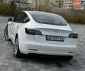 Білий Тесла Модель 3, об'ємом двигуна 0 л та пробігом 81 тис. км за 16500 $, фото 17 на Automoto.ua