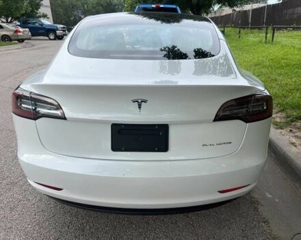 Белый Тесла Модель 3, объемом двигателя 0 л и пробегом 38 тыс. км за 11200 $, фото 4 на Automoto.ua