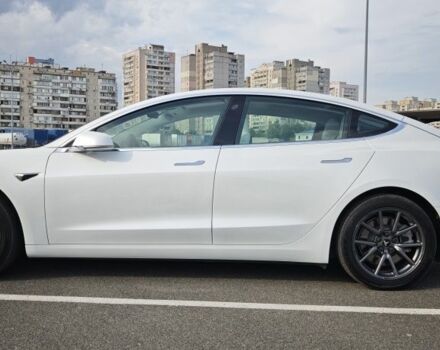 Белый Тесла Модель 3, объемом двигателя 0 л и пробегом 112 тыс. км за 24300 $, фото 11 на Automoto.ua