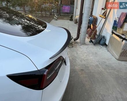 Білий Тесла Модель 3, об'ємом двигуна 0 л та пробігом 92 тис. км за 21300 $, фото 36 на Automoto.ua