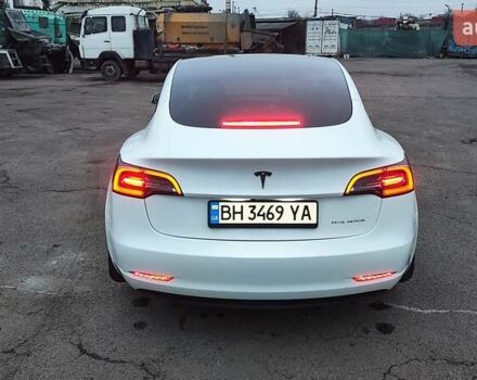 Белый Тесла Модель 3, объемом двигателя 0 л и пробегом 43 тыс. км за 25000 $, фото 25 на Automoto.ua
