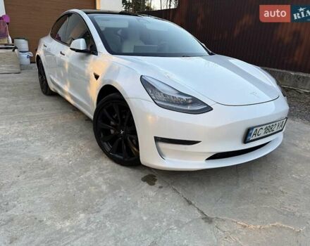 Білий Тесла Модель 3, об'ємом двигуна 0 л та пробігом 92 тис. км за 21300 $, фото 34 на Automoto.ua