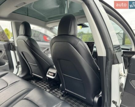 Белый Тесла Модель 3, объемом двигателя 0 л и пробегом 125 тыс. км за 15000 $, фото 7 на Automoto.ua