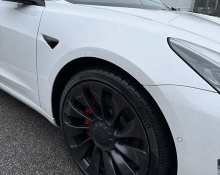 Білий Тесла Модель 3, об'ємом двигуна 0 л та пробігом 203 тис. км за 21500 $, фото 1 на Automoto.ua