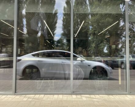 Білий Тесла Модель 3, об'ємом двигуна 0 л та пробігом 67 тис. км за 22000 $, фото 5 на Automoto.ua