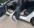 Тесла Модель 3 2020 в Ивано-Франковске на Automoto.ua Белый Тесла Модель 3, объемом двигателя 0 л и пробегом 105 тыс. км за 20950 $, фото 14 на Automoto.ua