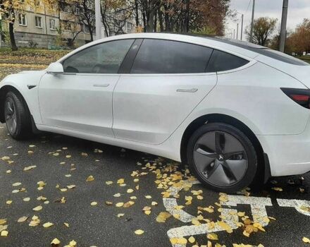 Белый Тесла Модель 3, объемом двигателя 0 л и пробегом 73 тыс. км за 11397 $, фото 11 на Automoto.ua