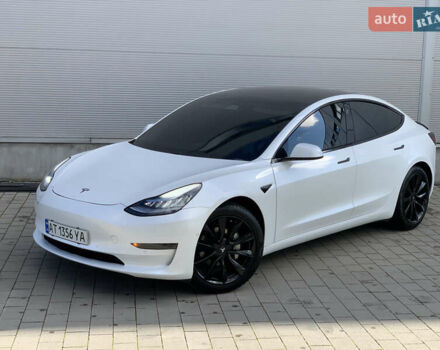 Тесла Модель 3 2020 у Івано-Франківську на Automoto.ua Білий Тесла Модель 3, об'ємом двигуна 0 л та пробігом 145 тис. км за 14850 $, фото 37 на Automoto.ua