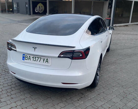 Білий Тесла Модель 3, об'ємом двигуна 0 л та пробігом 138 тис. км за 15700 $, фото 22 на Automoto.ua