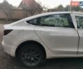 Белый Тесла Модель 3, объемом двигателя 0 л и пробегом 67 тыс. км за 9300 $, фото 7 на Automoto.ua