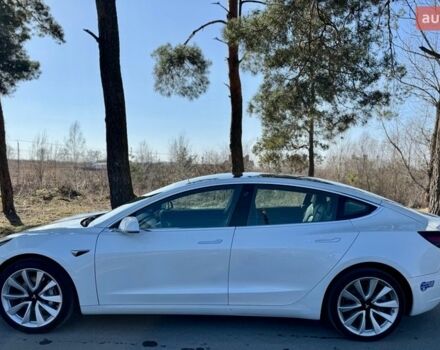 Белый Тесла Модель 3, объемом двигателя 0 л и пробегом 93 тыс. км за 13999 $, фото 6 на Automoto.ua