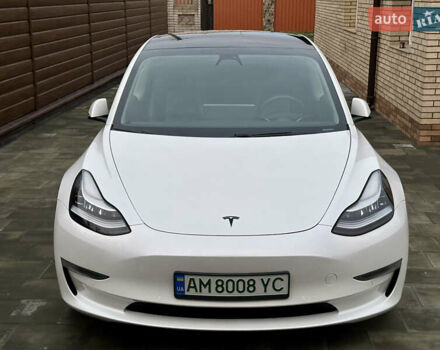 Белый Тесла Модель 3, объемом двигателя 0 л и пробегом 145 тыс. км за 20000 $, фото 4 на Automoto.ua