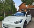 Белый Тесла Модель 3, объемом двигателя 0 л и пробегом 73 тыс. км за 20592 $, фото 9 на Automoto.ua