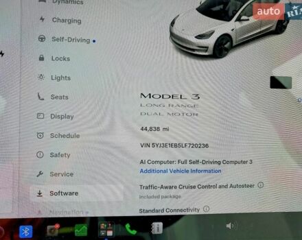 Белый Тесла Модель 3, объемом двигателя 0 л и пробегом 72 тыс. км за 5500 $, фото 8 на Automoto.ua