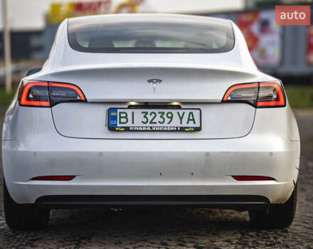 Білий Тесла Модель 3, об'ємом двигуна 0 л та пробігом 104 тис. км за 15000 $, фото 8 на Automoto.ua