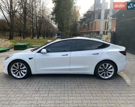Белый Тесла Модель 3, объемом двигателя 0 л и пробегом 86 тыс. км за 21500 $, фото 5 на Automoto.ua