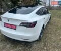 Білий Тесла Модель 3, об'ємом двигуна 0 л та пробігом 86 тис. км за 15800 $, фото 5 на Automoto.ua
