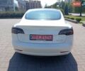 Білий Тесла Модель 3, об'ємом двигуна 0 л та пробігом 60 тис. км за 16900 $, фото 3 на Automoto.ua
