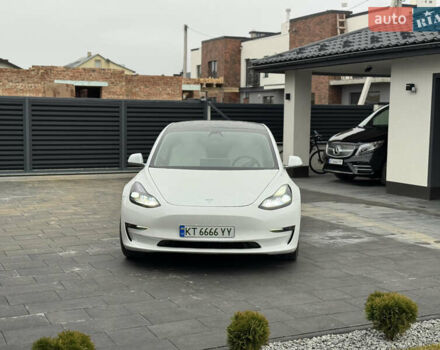 Білий Тесла Модель 3, об'ємом двигуна 0 л та пробігом 75 тис. км за 19900 $, фото 2 на Automoto.ua