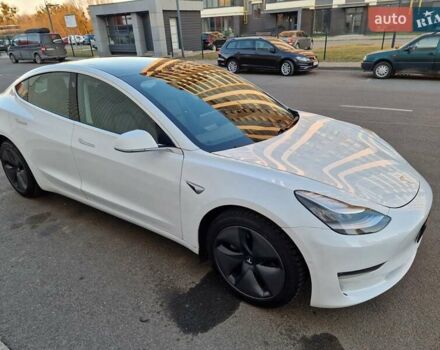 Білий Тесла Модель 3, об'ємом двигуна 0 л та пробігом 42 тис. км за 20900 $, фото 2 на Automoto.ua
