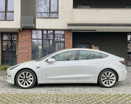 Білий Тесла Модель 3, об'ємом двигуна 0 л та пробігом 87 тис. км за 16500 $, фото 3 на Automoto.ua