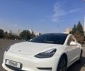 Белый Тесла Модель 3, объемом двигателя 0 л и пробегом 83 тыс. км за 21000 $, фото 1 на Automoto.ua