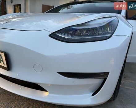 Білий Тесла Модель 3, об'ємом двигуна 0 л та пробігом 92 тис. км за 21300 $, фото 32 на Automoto.ua