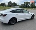 Білий Тесла Модель 3, об'ємом двигуна 0 л та пробігом 96 тис. км за 19900 $, фото 3 на Automoto.ua
