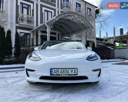 Белый Тесла Модель 3, объемом двигателя 0 л и пробегом 63 тыс. км за 19500 $, фото 9 на Automoto.ua