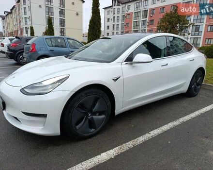 Білий Тесла Модель 3, об'ємом двигуна 0 л та пробігом 112 тис. км за 18500 $, фото 9 на Automoto.ua