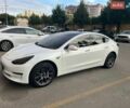 Білий Тесла Модель 3, об'ємом двигуна 0 л та пробігом 59 тис. км за 17500 $, фото 9 на Automoto.ua