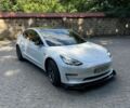 Белый Тесла Модель 3, объемом двигателя 0 л и пробегом 115 тыс. км за 16700 $, фото 2 на Automoto.ua
