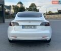 Белый Тесла Модель 3, объемом двигателя 0 л и пробегом 125 тыс. км за 17700 $, фото 16 на Automoto.ua