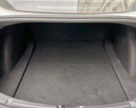 Білий Тесла Модель 3, об'ємом двигуна 0 л та пробігом 87 тис. км за 16500 $, фото 11 на Automoto.ua