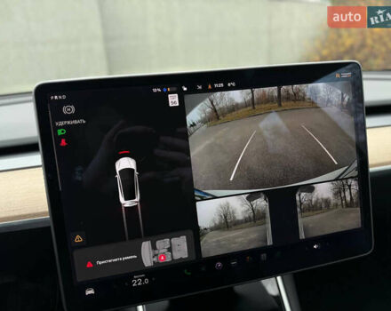 Белый Тесла Модель 3, объемом двигателя 0 л и пробегом 105 тыс. км за 14999 $, фото 16 на Automoto.ua